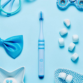 Doctor Bei Kids Toothbrush в наличии голубая